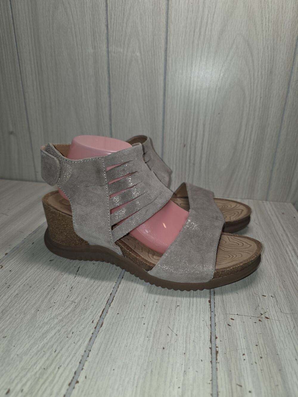 Bionica Wedge Leather Taupe Comfort Slingback Sandals Gray Metallic Size 11M